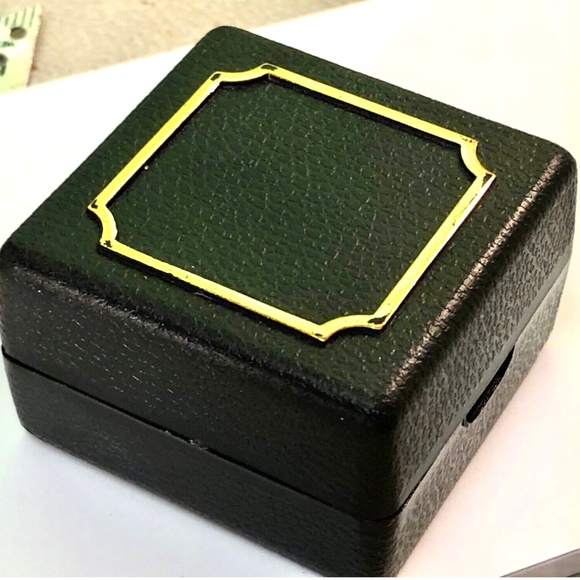 3/$40 VTG 70s Womens Ring Rhodium Plated Silver Clear Cubic Zirconia Stones 9.5 - Picture 12 of 12